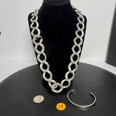Silver Chain Necklace and Bracelet (19)