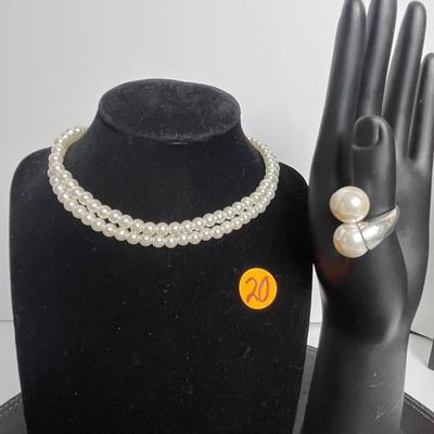Sugarfix Faux Pearl Necklace and Ring (20)