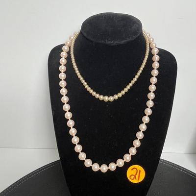Faux Pearl Necklaces (21)
