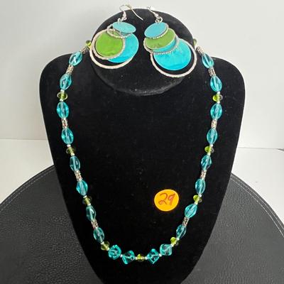 Blue & Green Beaded Necklace with Earrings (29)