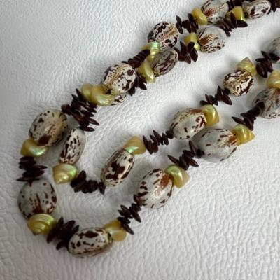 Seashell Beaded Necklace and Earrings (34)