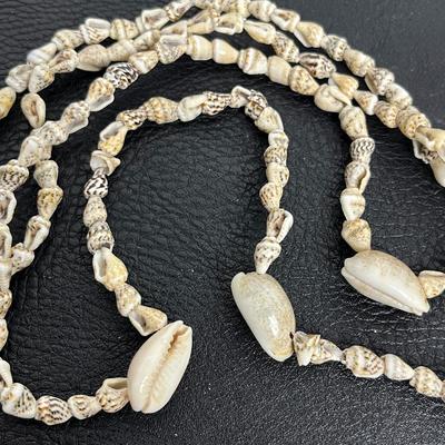 Seashell Necklace and Puka Shell Bracelets (35)