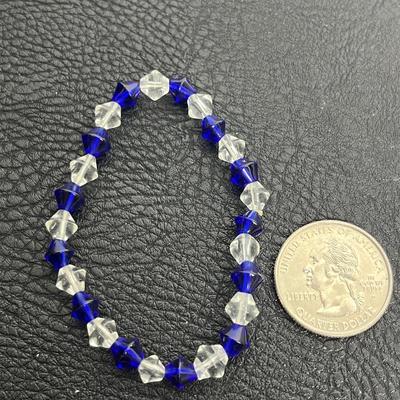 Yellow Statement Necklace, Blue Pendant Necklace, and Bracelet (37)