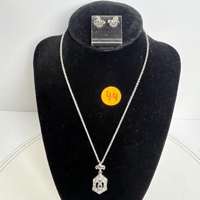 Silver Pendant Necklace with Horse Earrings (44)