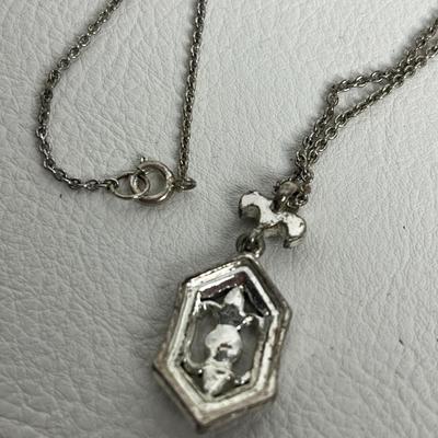 Silver Pendant Necklace with Horse Earrings (44)