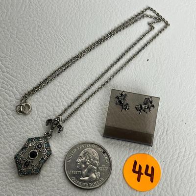 Silver Pendant Necklace with Horse Earrings (44)