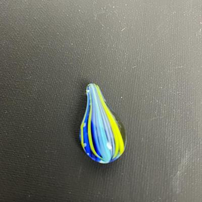 Gold Chain, Glass Pendant, and Bracelet (57)