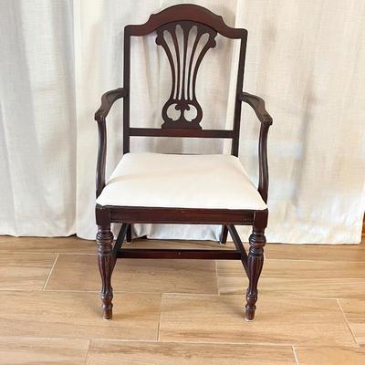 Solid Mahogany Chippendale Style Dining Room Chairs ~ Set Of Four (4) ~ *Read Details