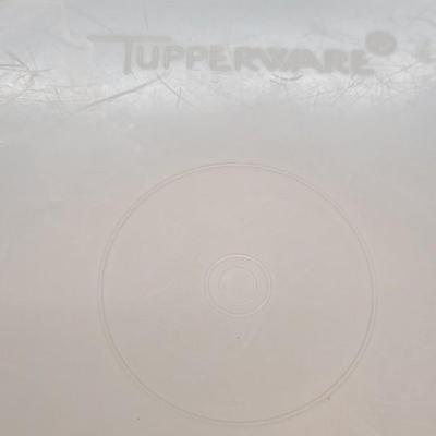 Tupperware cake pan