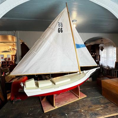 803 Vintage RC #66 Skipjack Large Model Boat