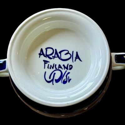 Arabia of Finland Valencia Small Casserole with lid