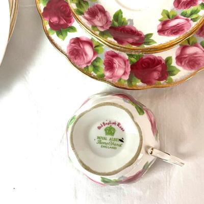 H589 Floral Luncheon Dish Set
