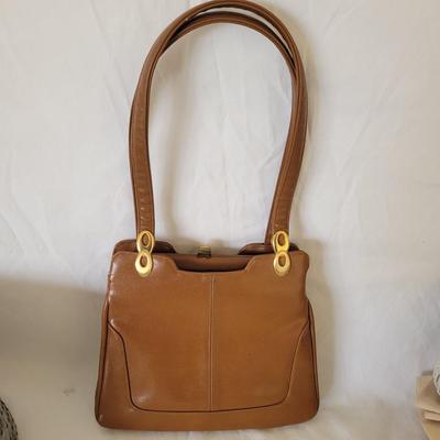Clutches, Fashion Gloves and More (P-CE)