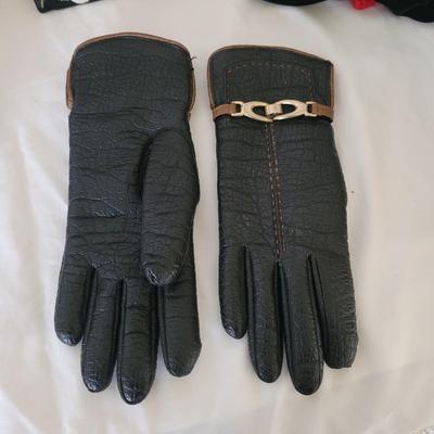 Clutches, Fashion Gloves and More (P-CE)