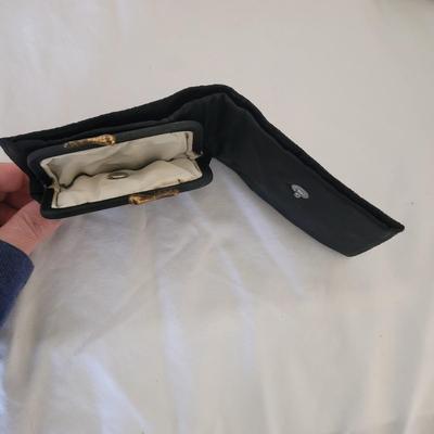 Clutches, Fashion Gloves and More (P-CE)