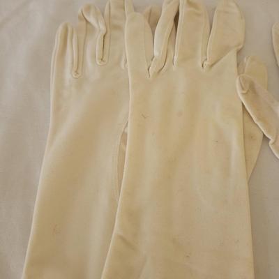 Clutches, Fashion Gloves and More (P-CE)
