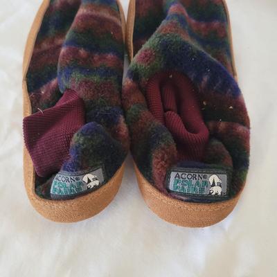 Hotronic Foot Warmers, Acorn Polar Pairs, & More (P-CE)