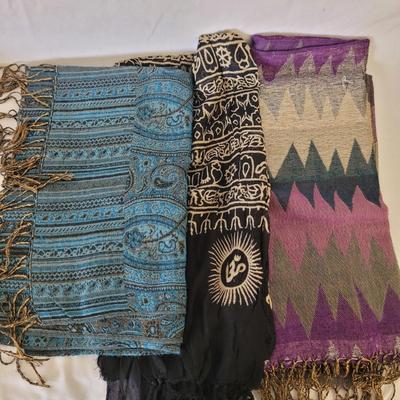 Womenâ€™s Scarves - Includes Pure wool (P-CE)