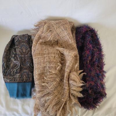 Womenâ€™s Scarves - Includes Pure wool (P-CE)
