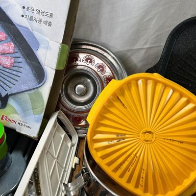Botanic gardens dinner ware, Pyrex, coffe, Tea, stove top grill