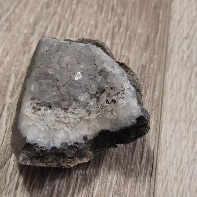 (2) Geode Pieces