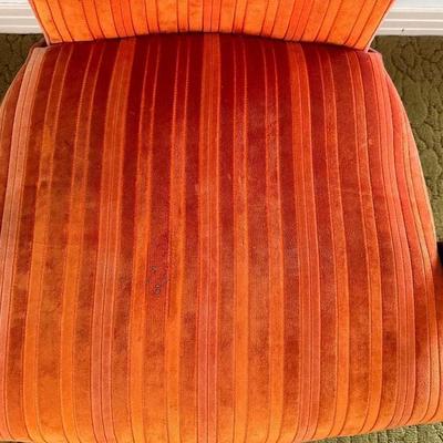 Vintage Chair (See Description)