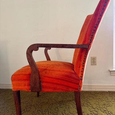 Vintage Chair (See Description)