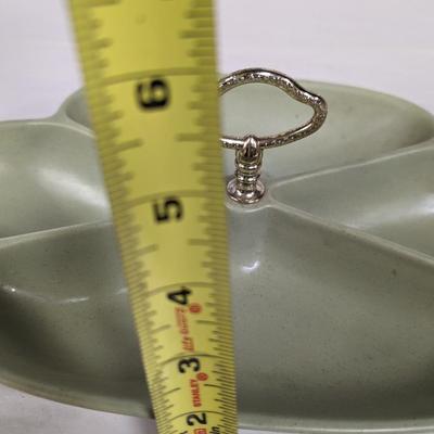 California USA Green Pottery Ceramic Center Handle Dish