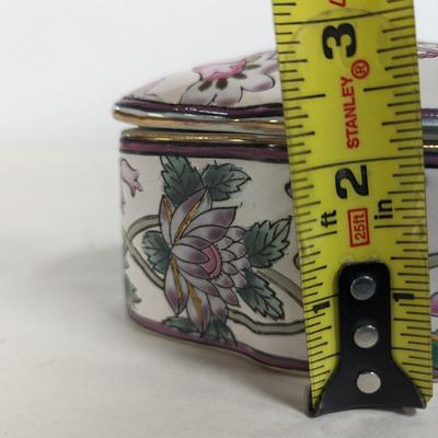 Classic Traditions J C Penney Hand Crafted Porcelain Trinket Box