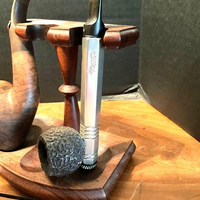 901 Wild Honey Made In England & Bryson Pipe with Stand
