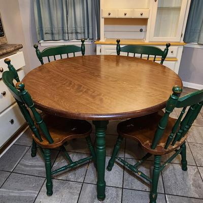Kitchen table with leaf and chairs