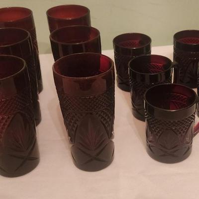 Red glass serving set - 11