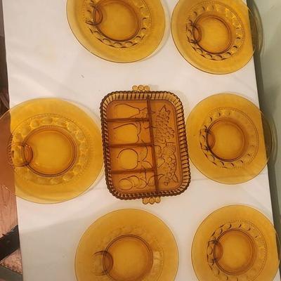 Gold plate set & serving dishes