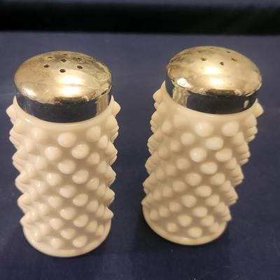 Milk glass salt & pepper shaker
