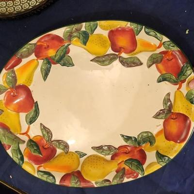 Fruit serving platter