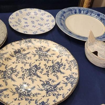 Blue & white/cream plate & chicken glass - 7