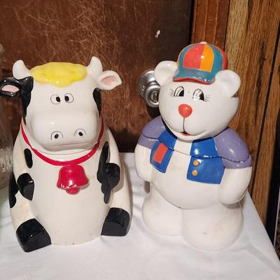 Bear and cow cookie jar