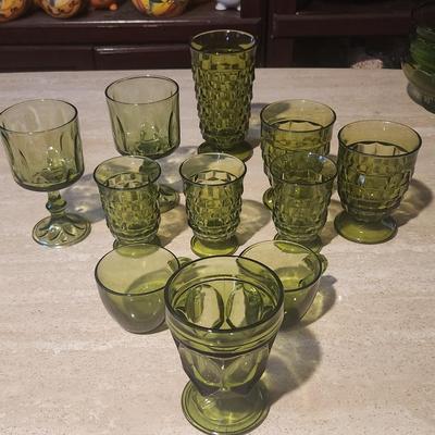 Green glassware set