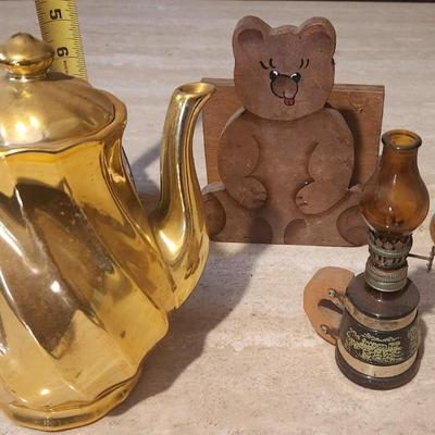Gold tea pot & latue bear napkin and honey pot red & blk