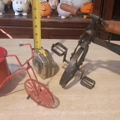 Decorative metal bikes
