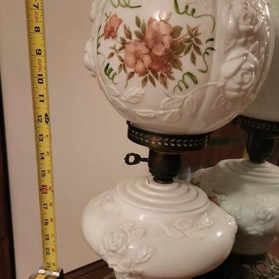Lamp with glass white