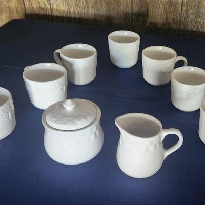 White China coffee cup set