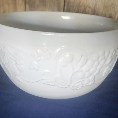 Large serving bowl - white glass