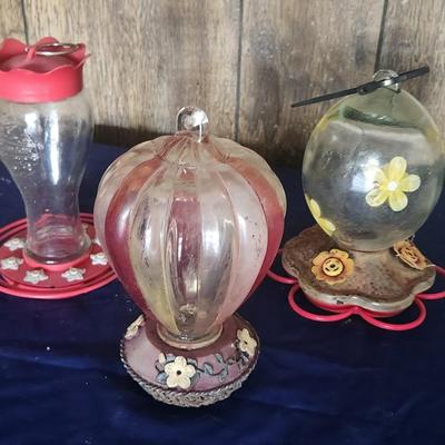 Glass humming bird feeders