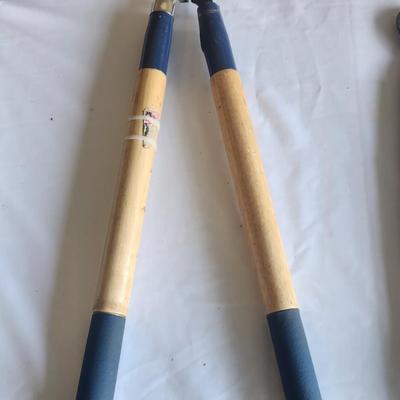 Wood handle loppers