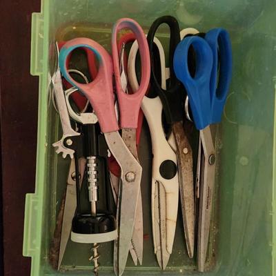 Box of scissors & wine opener