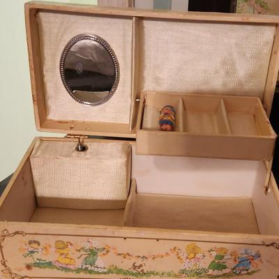 Vintage jewelry box