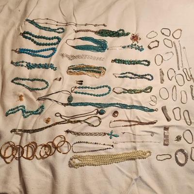 Lot 9 jewelry