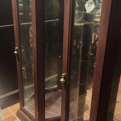 Set of two mirrored display cases - missing shelves