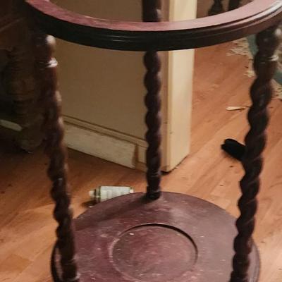 Wooden base for bowl
